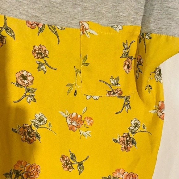 Top - Picture 3 of 3